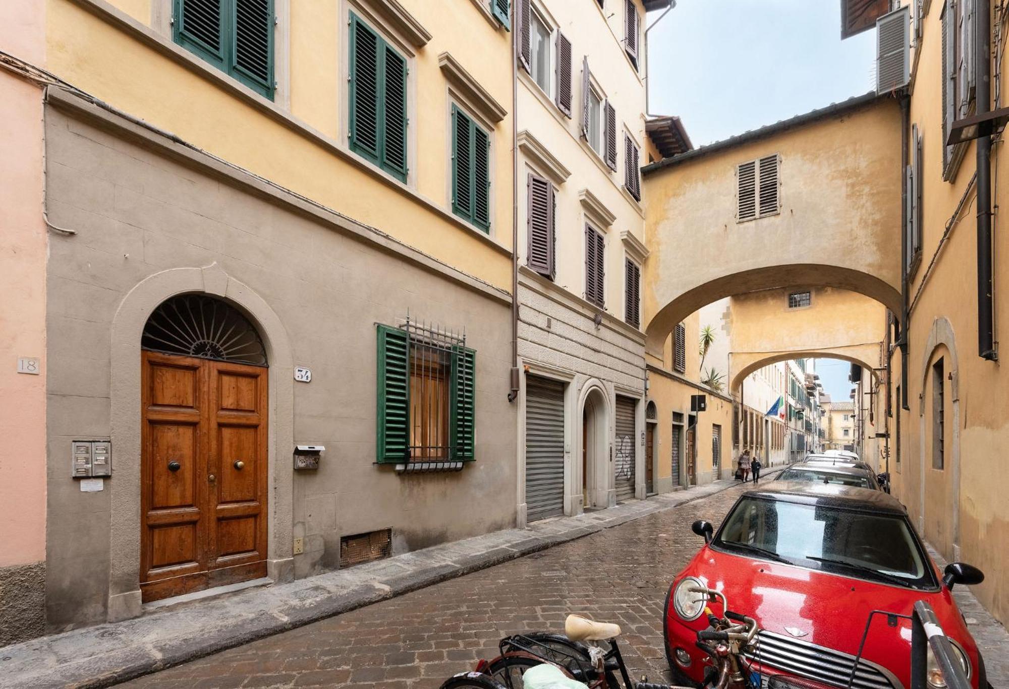 Keys Of Italy - Laura 34 - Monolocale Soppalcato Centrale E Silenzioso Florenz Exterior foto